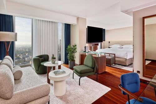 Junior King Suite
