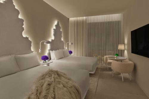 Superior Queen Room with Two Queen Beds, Balcony