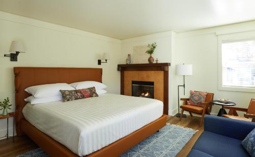 King Room with Spa Bath