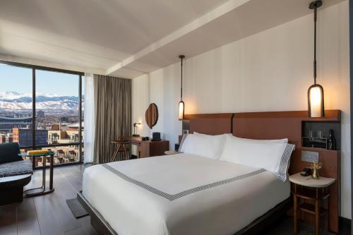 King Room with City View