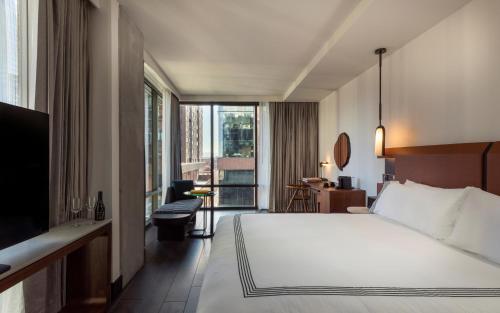 King Room with City View