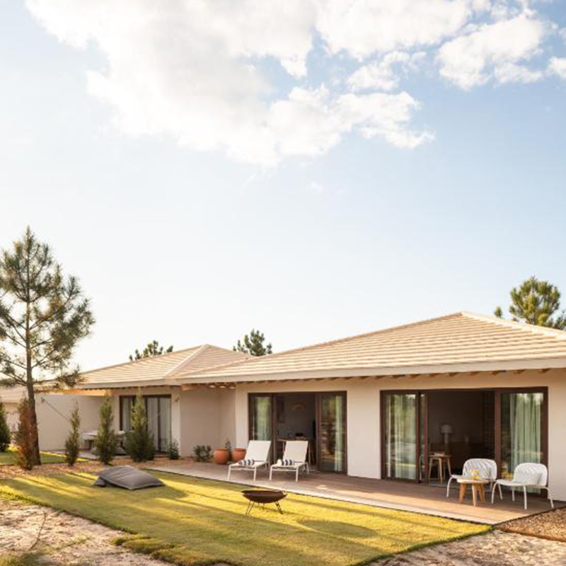 Deluxe Suite with Exterior Courtyard