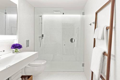 Premier Loft King Room
