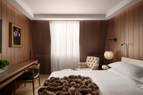 Fitzrovia One-Bedroom King Suite