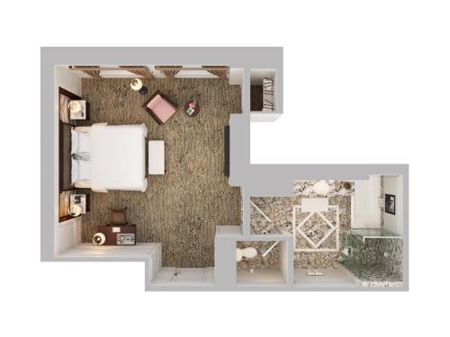Superior Interior View Room with Club Lounge Access, 1 King Bed