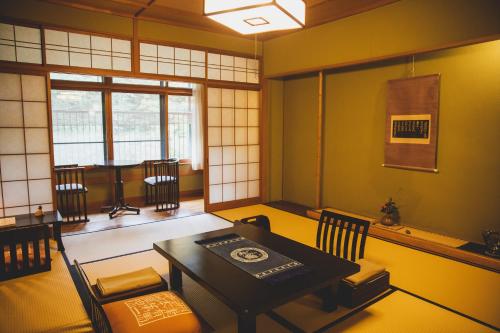 Triple Room with Mountain View