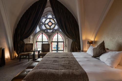 Deluxe Double Room in Church area