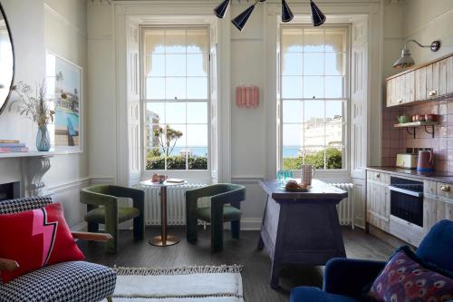 One-Bedroom Apartment with Sea View