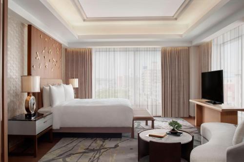 Presidential, Executive lounge access, Presidential Suite, City view