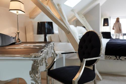 Suite Clarance