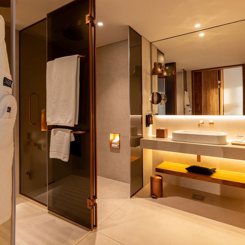 Suite (2 Ad + 2 Ch)