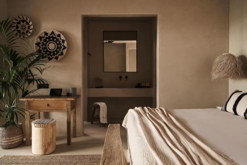 Amyth Sea View Suite with Private Pool