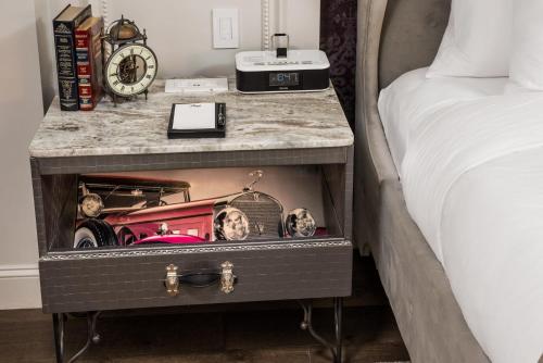 Executive Queen Suite 