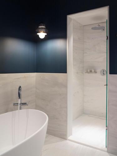 Milos Signature Suite