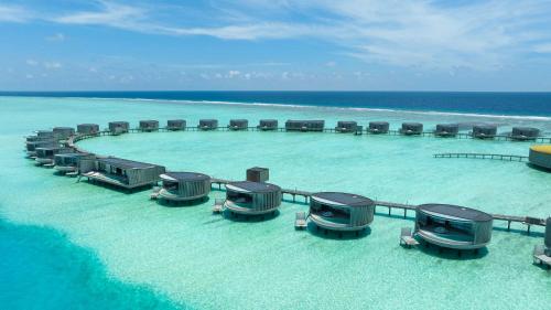 Lagoon Pool Villa