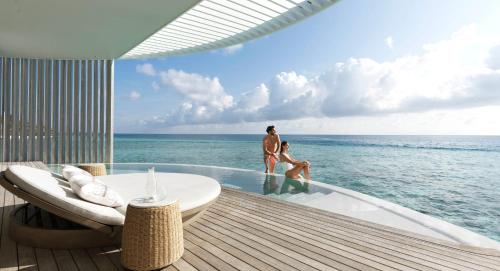 Lagoon Pool Villa