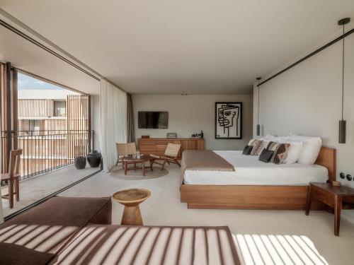 Deluxe Junior Suite