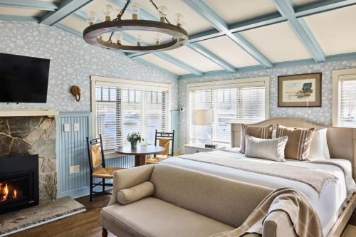 Suite with River View