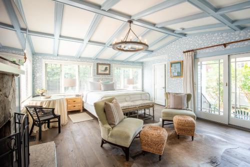 Suite with River View