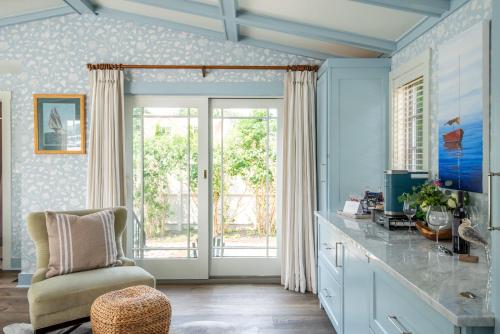 Suite with River View