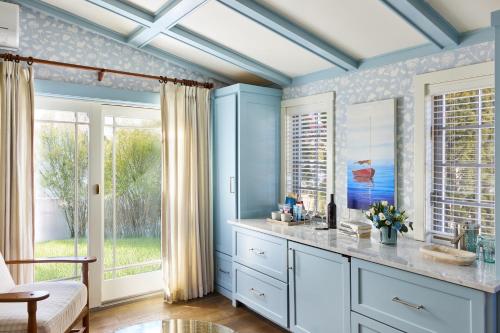 Suite with River View