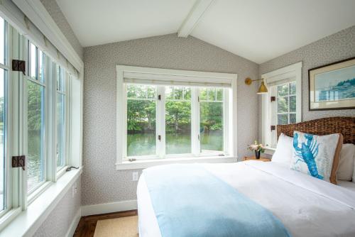 Junior Suite with Canal View