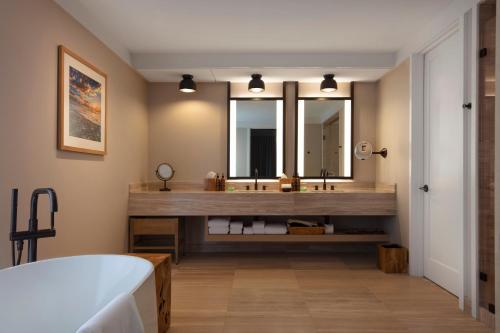 Oceanfront Two-Bedroom Suite
