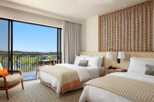 Oceanfront Two Queen Accessible Guestroom