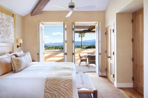 Classic Valley View King Suite