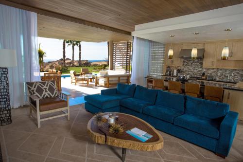Three Bedroom Oceanfront Villa with Pool