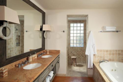 Two Bedroom Ocean View Deluxe Villa