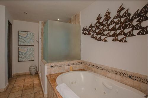 Four Bedroom Ocean View Deluxe Villa
