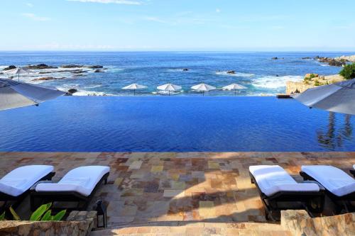 room_title_ocean-view-villa-two-queenst