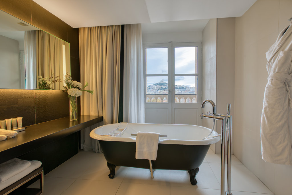 1 King Premium La Bonne Mere View Terrace