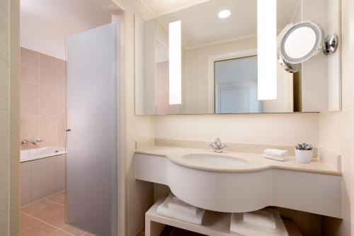 Premium Family Room with Two Twin Beds