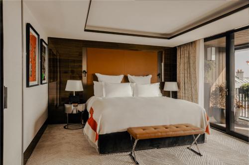 Executive Suite with terrace