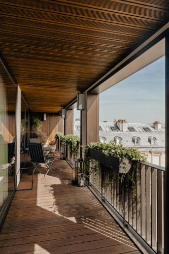 Executive Suite with terrace