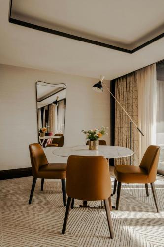 Deluxe Suite with Terrace
