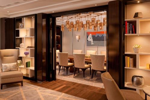Skyline Suite