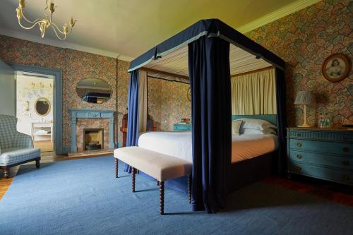 Bushby Bacon Suite