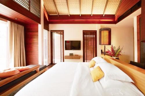 Partial Ocean View Pool Villa