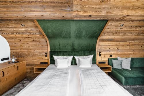 Grand Deluxe Double Room