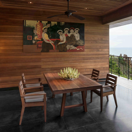 Two-Bedroom Ocean Pool Family Residence