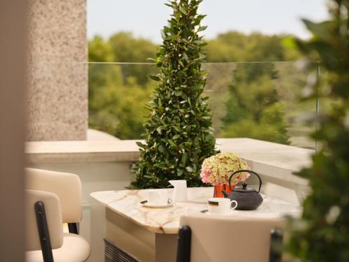 London Balcony Suite