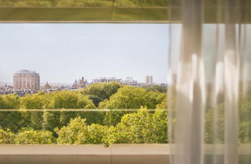 London Balcony Suite