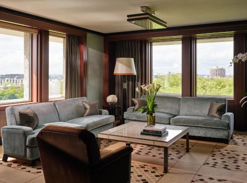 Curzon Balcony Suite