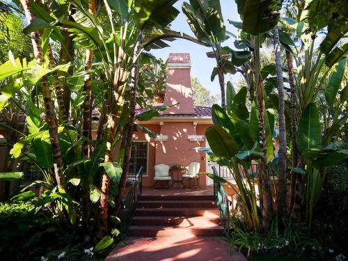 Bungalow Suite