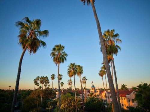 Junior Beverly Hills Suite