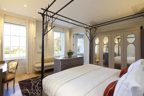 Premium Suite - Main Building