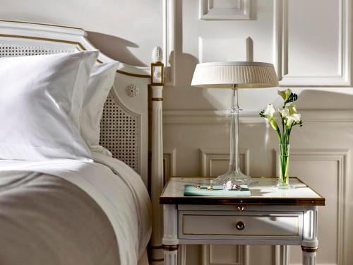 Executive Room, Eiffel view